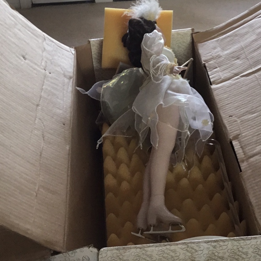 Doll - Picture 2 of 6